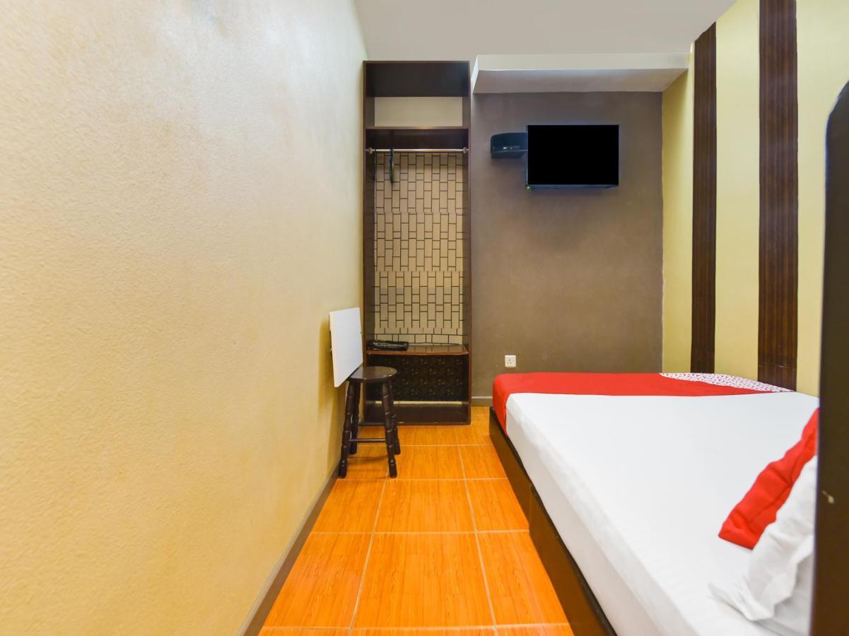 Oyo 44123 Hotel Al-Saif Kuala Kerai Exterior photo