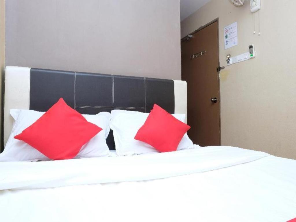 Oyo 44123 Hotel Al-Saif Kuala Kerai Exterior photo